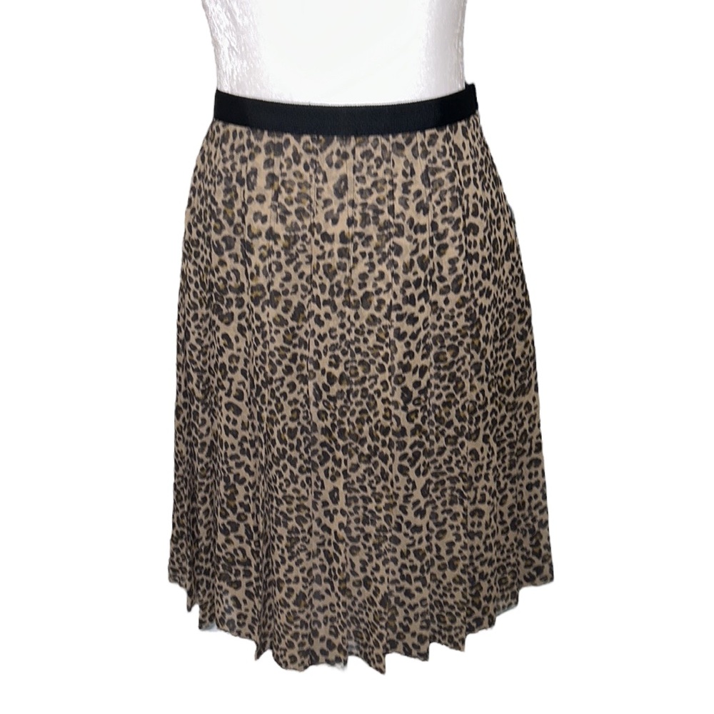 Carlisle Silk Pleated Leopard Print Midi Skirt - 4 - Picture 2 of 11